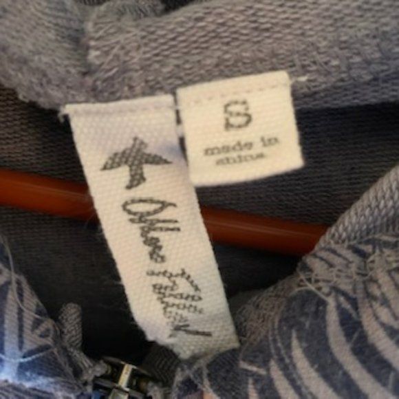 Others Follow gray & blue tropical leaf print hoodie - Picture 3 of 5